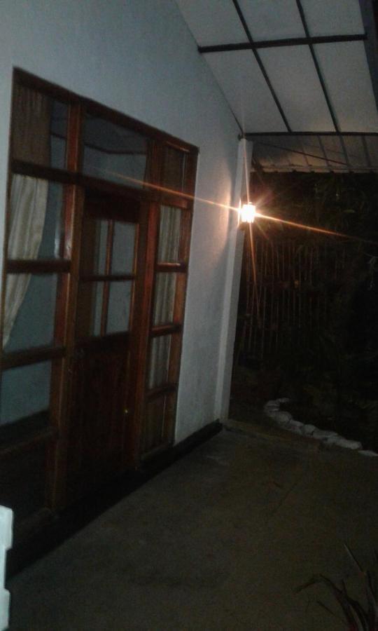 Bed and Breakfast Lily Adam'S Peak Nallathanniya Exterior foto